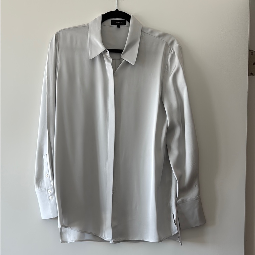Theory Blouse with Classic Collar and Relaxed Fit